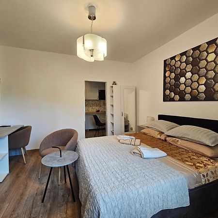 Zita - Heart Of Rovinj, Apartment For 2, Free Parking, 2Min Center, 5Min Beach Walk Exteriör bild